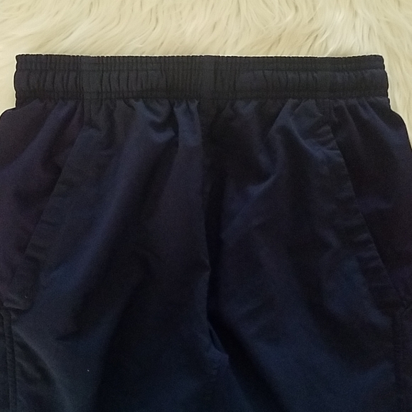 UNDER ARMOUR Women's Shorts - Picture 2 of 4